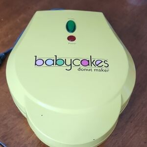 Babycakes Yellow Donut Maker